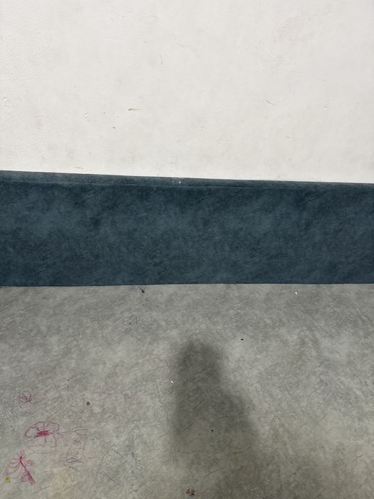 Бесплатный диван .