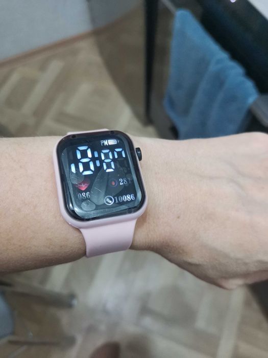 Продам часы (фитнес браслет)