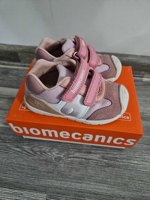 Обувки Biomecanics