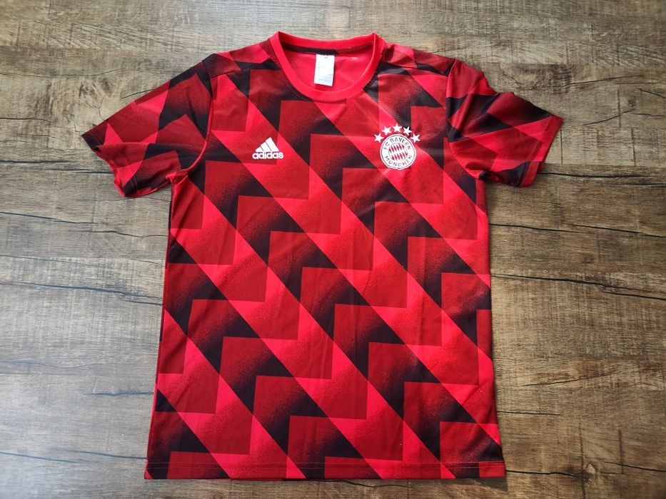 Tricouri de fotbal - preturi și mărimi in descriere