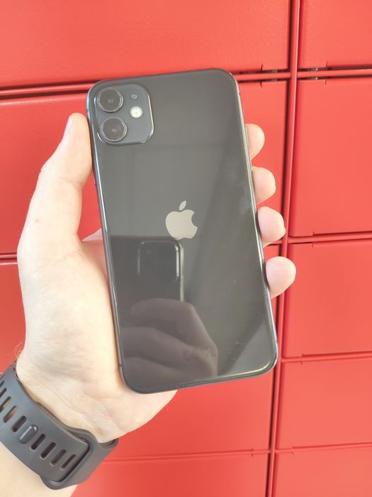 Продам iPhone 11.128Gb.73%