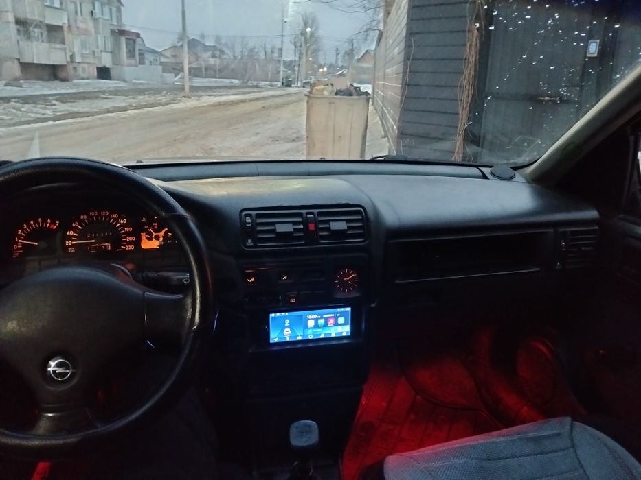 Продам Опель вектра а