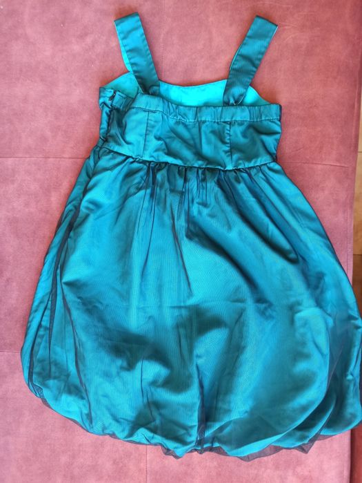 Сатенени роклички