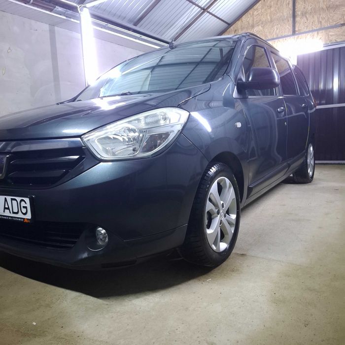 Vând Dacia Lodgy