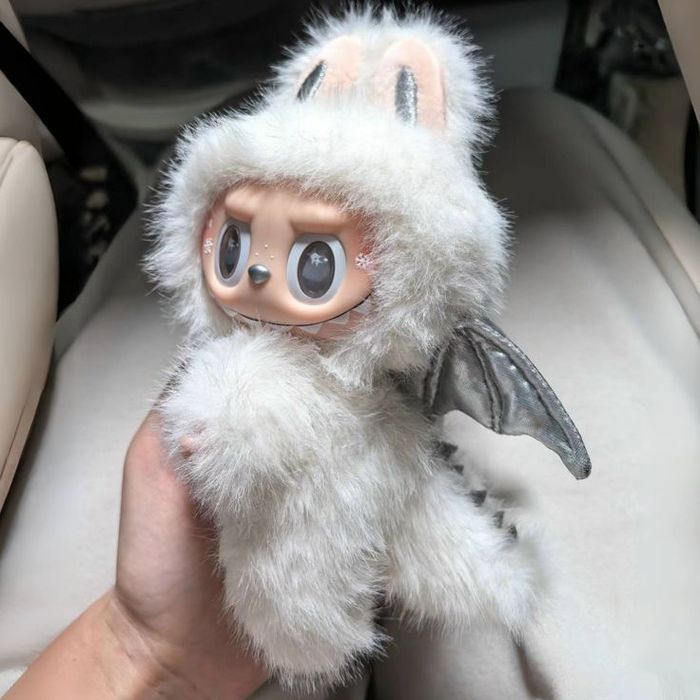 Labubu zimomo angel white бяло лабубу зимомо лимитирано оригинално