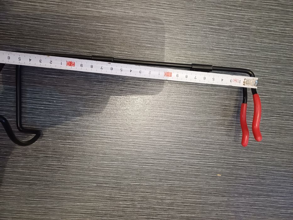 Държач за бутилки и пожарогасители