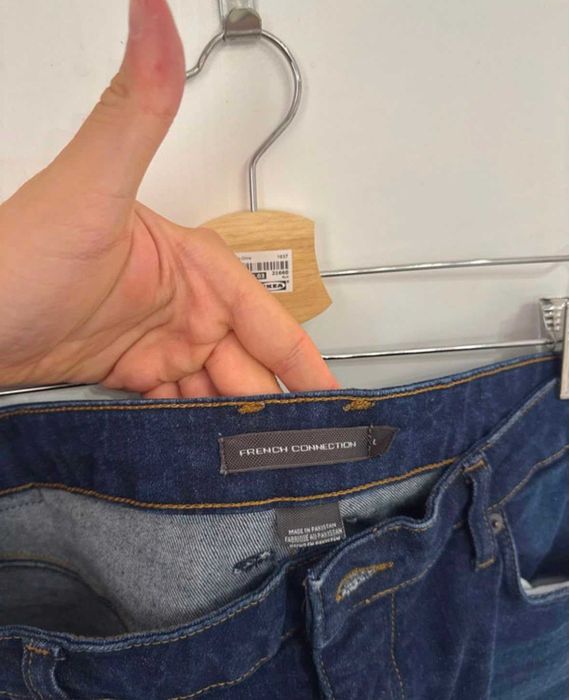 Pantaloni scurți din denim French Connection marimea L
