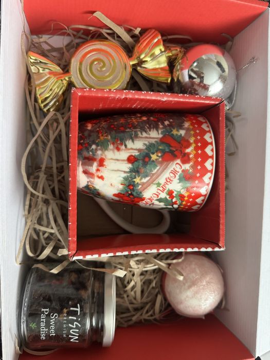 Продам новогодние боксы