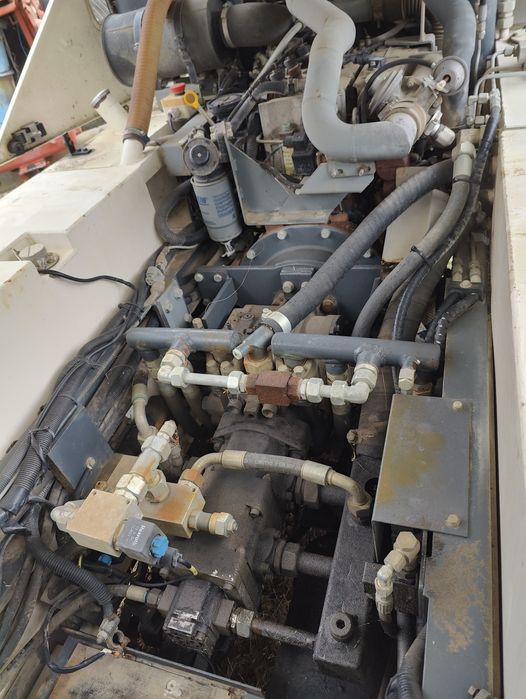 Vând maturatoare stradala Tennant A60 2008