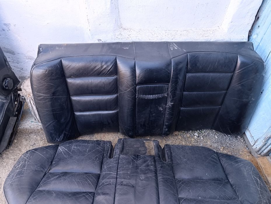 Кожаный салон черный
