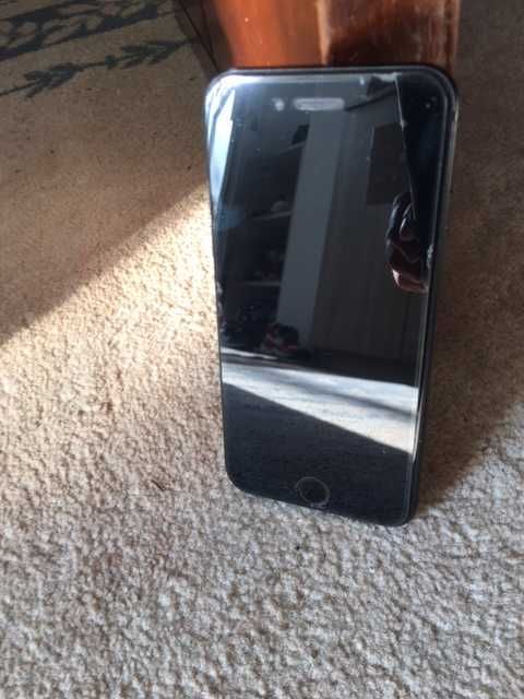 iPhone 7, 32GB - работещ