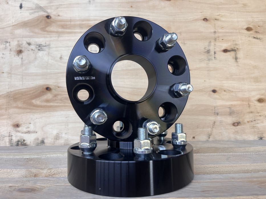 Фланци за Паджеро 38mm 67.1 6x139.7 Flanci Pajero 3 4 L200