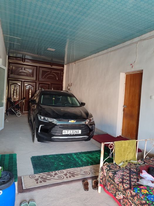 Tezda 19-mkr.dan hovli sotiladi