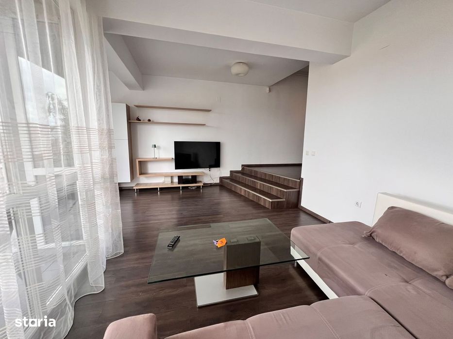 De vânzare apartament 3 camere Bună Ziua.