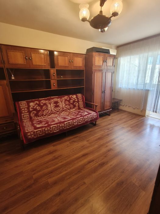 Inchiriez apartment 2 camere Ciupercă