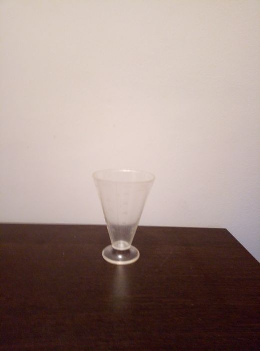 Стакан мерный   вес в граммах, кубах