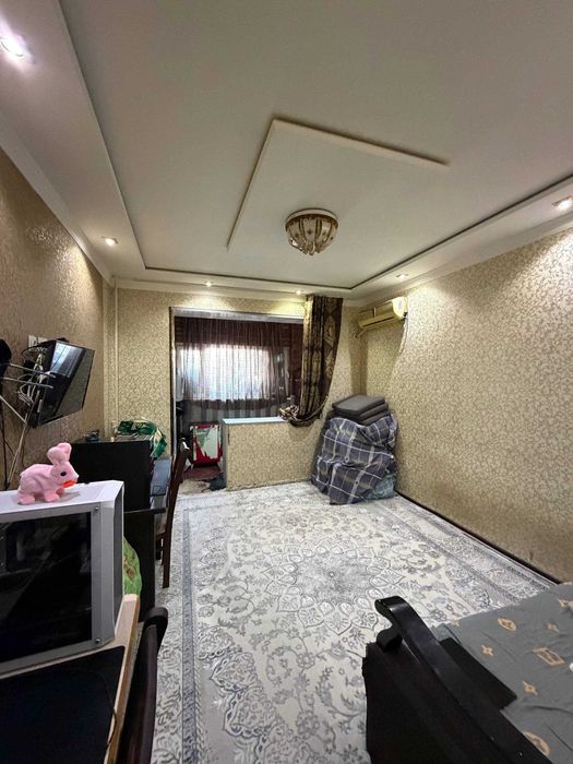 Юнусабад 15 кв   1-хона 2-этаж/4.