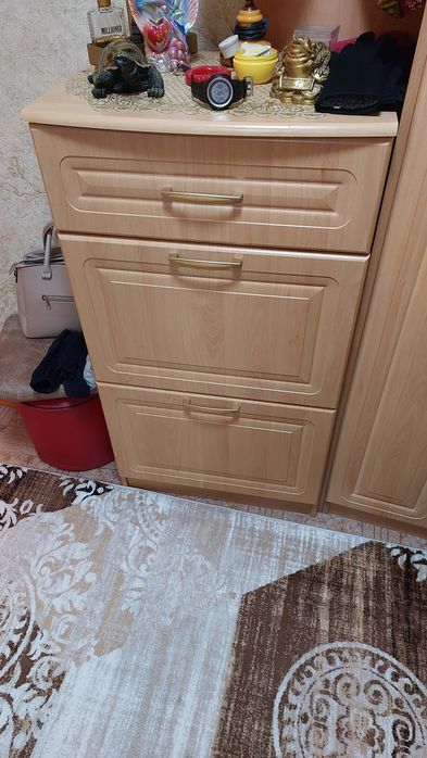 прихожка  продам   с зеркалом