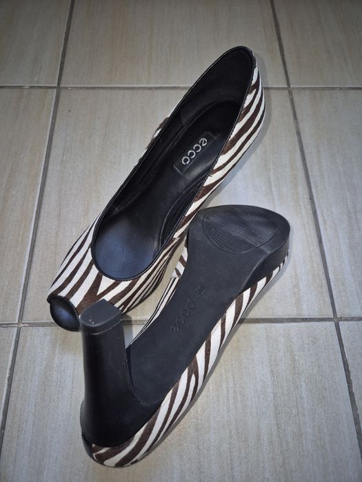 Туфли ECCO из натуральной кожи.