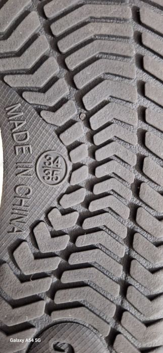 Аквашоуз. Тапочки для купания