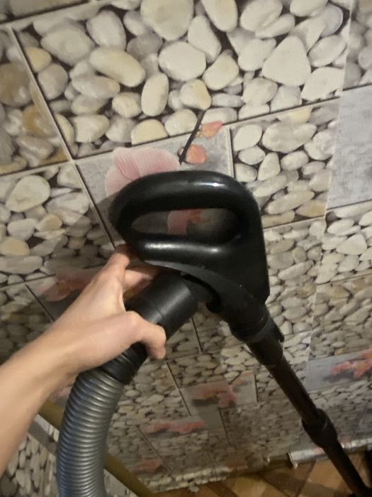 Пылесос samsung 390W Cycloneforce