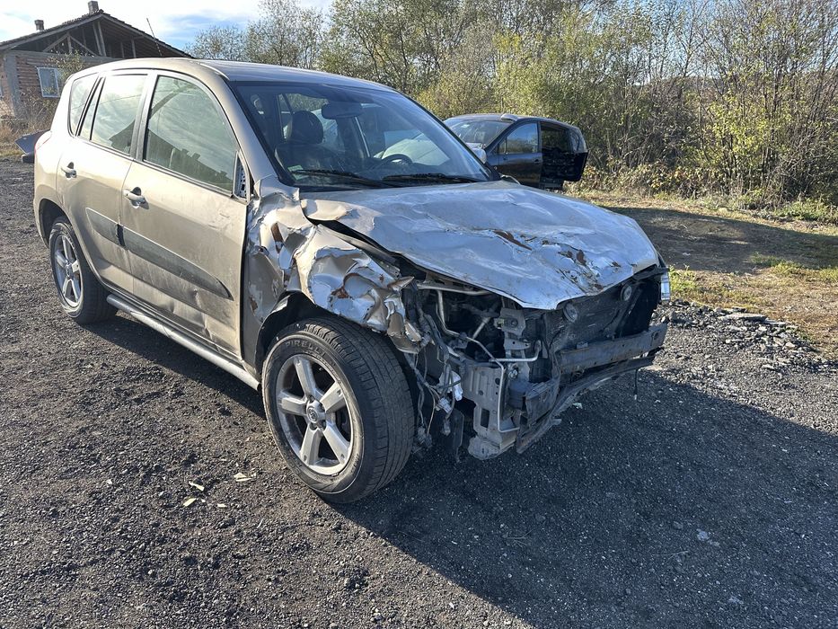 Toyota Rav4 Тойота Рав4 2.0 vvti 152 кс автоматик На части!