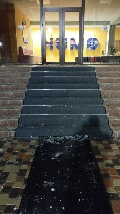 Установка держатель для ковров качественная работа по городу Ташкент