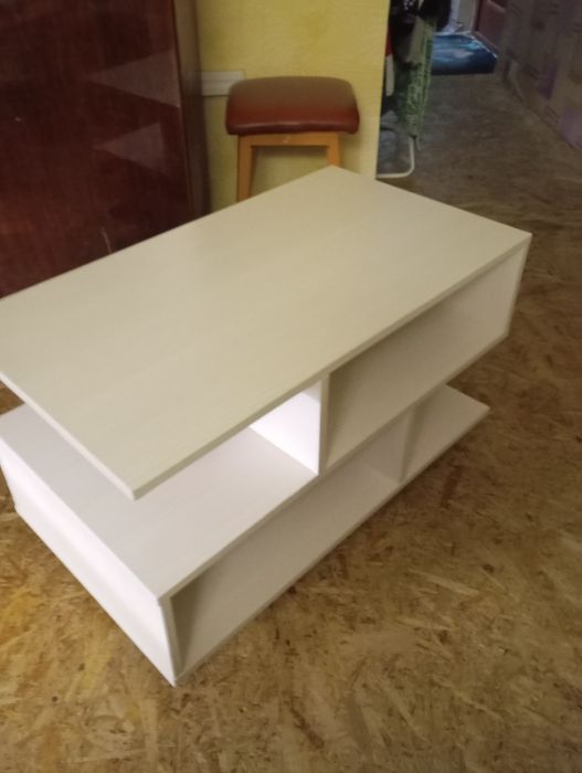 Продаю журнальный столик