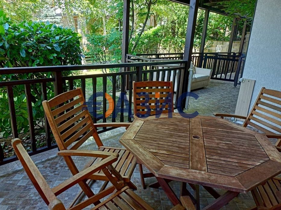 Продава се Тристаен апартамент в Созопол - 92 кв.м за 1500 €/кв.м - Снимка #13