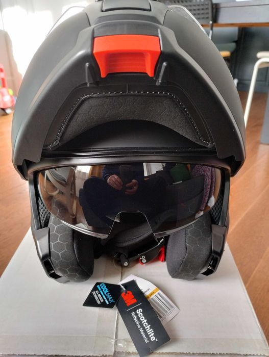 Нова каска модулна за мотор ULTIMATE SPEED® ECE-R 22.06