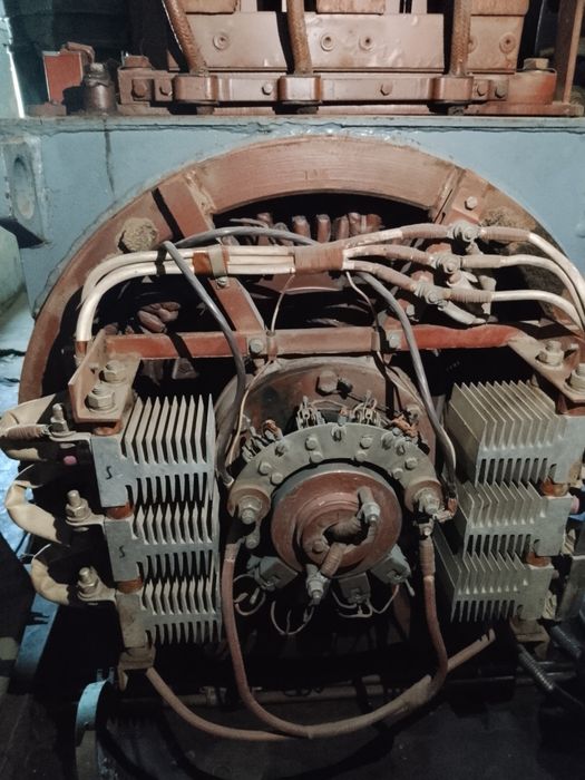 Продаётся генератор с двигателем д12