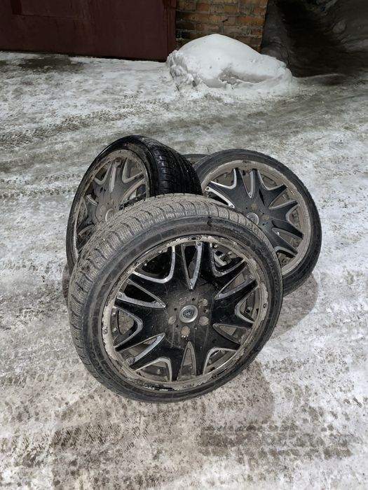 Продам комплект колес R20