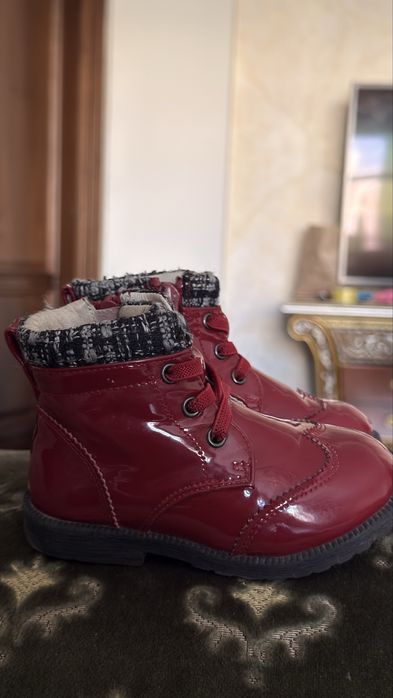 Ботинки доя девочек, брендовые
