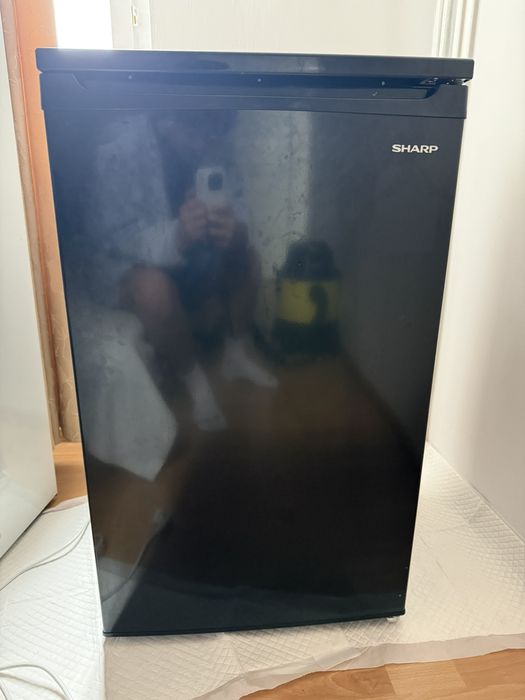 Хладилник   Sharp