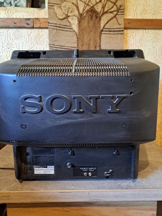 Телевизор Sony trinitron
