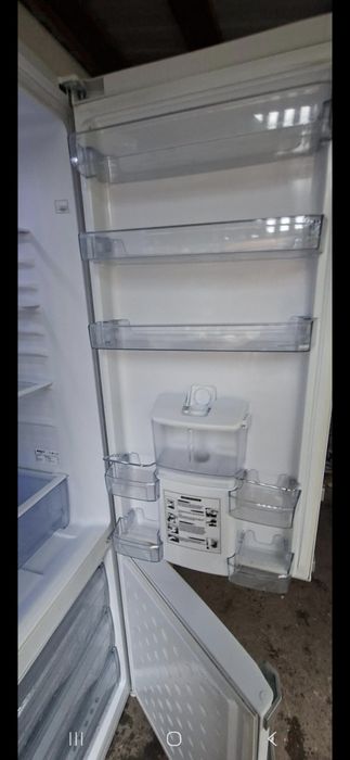 Frigider cu congelator