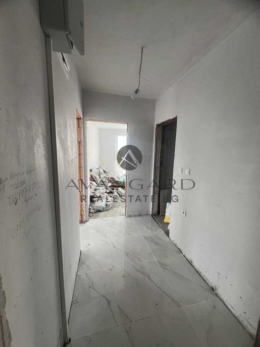 оф.18062 3-стаен + ГАРАЖ Прослав