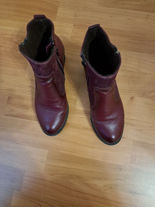 Боти от естествена кожа