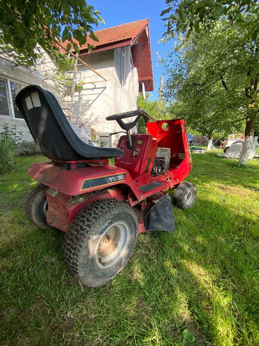 Tractoare de tuns iarba 11&8CP