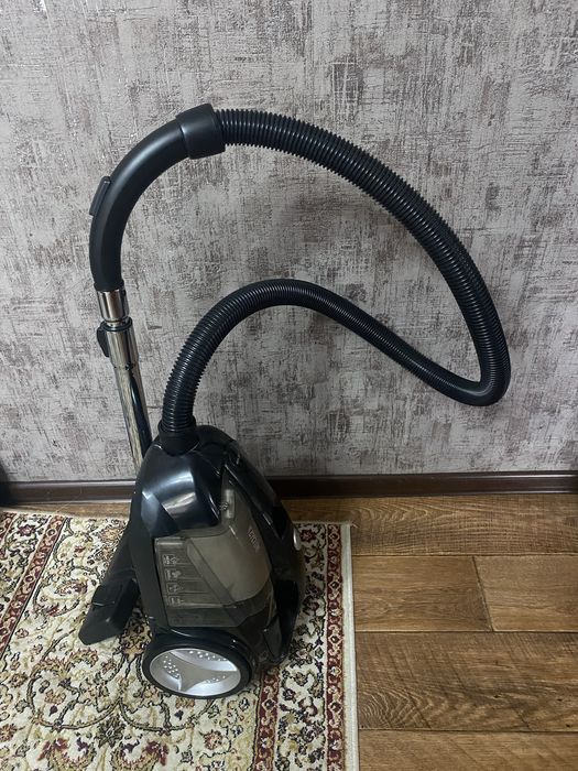 Продам пылесос DEXP