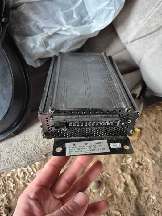 Съббуфер с усилвател Bose 156mm