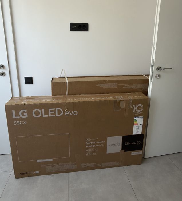 LG OLED evo C3 55” / 139 cm – 4K Smart TV – utilizat foarte puțin, stare impecabilă.