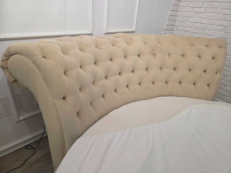 Vand Pat Rotund Chesterfield 200cm Saltea burete 200cm diametru