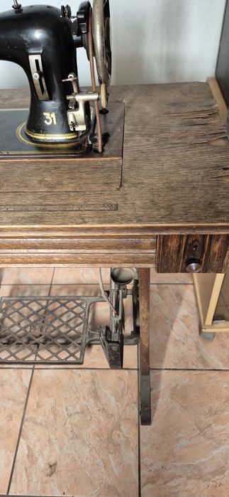 Mașină de cusut pfaff  31