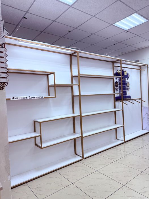 Продам витрины для одежды