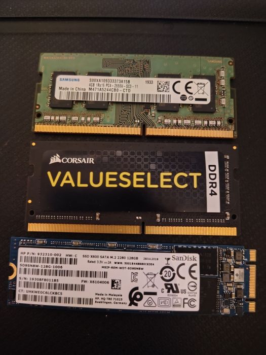 8GB DDR4 Laptop + SSD M2 128 GB