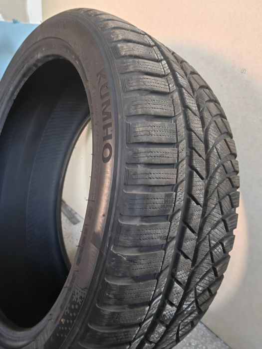 Зимни гуми 255/40 R20