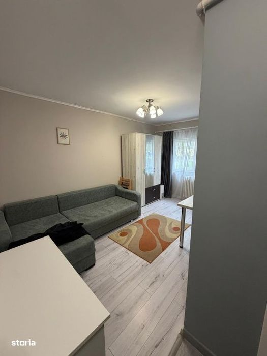 Apartament de inchiriat , semidecomandat 22mp zona GHEORGHENI