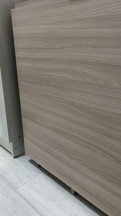 Продаю стол раздвижной