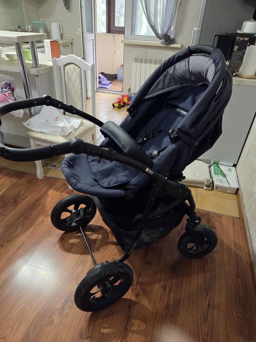 Коляска б/у продаётся